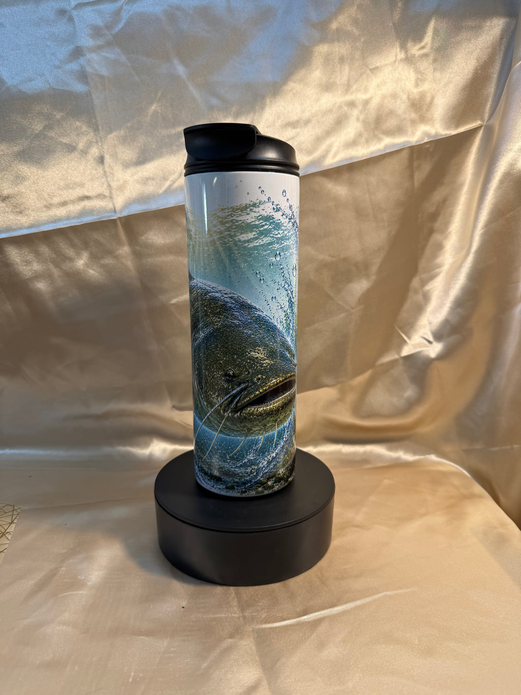 🎣 Wels Tumbler – Edelstahl Thermobecher für Angler