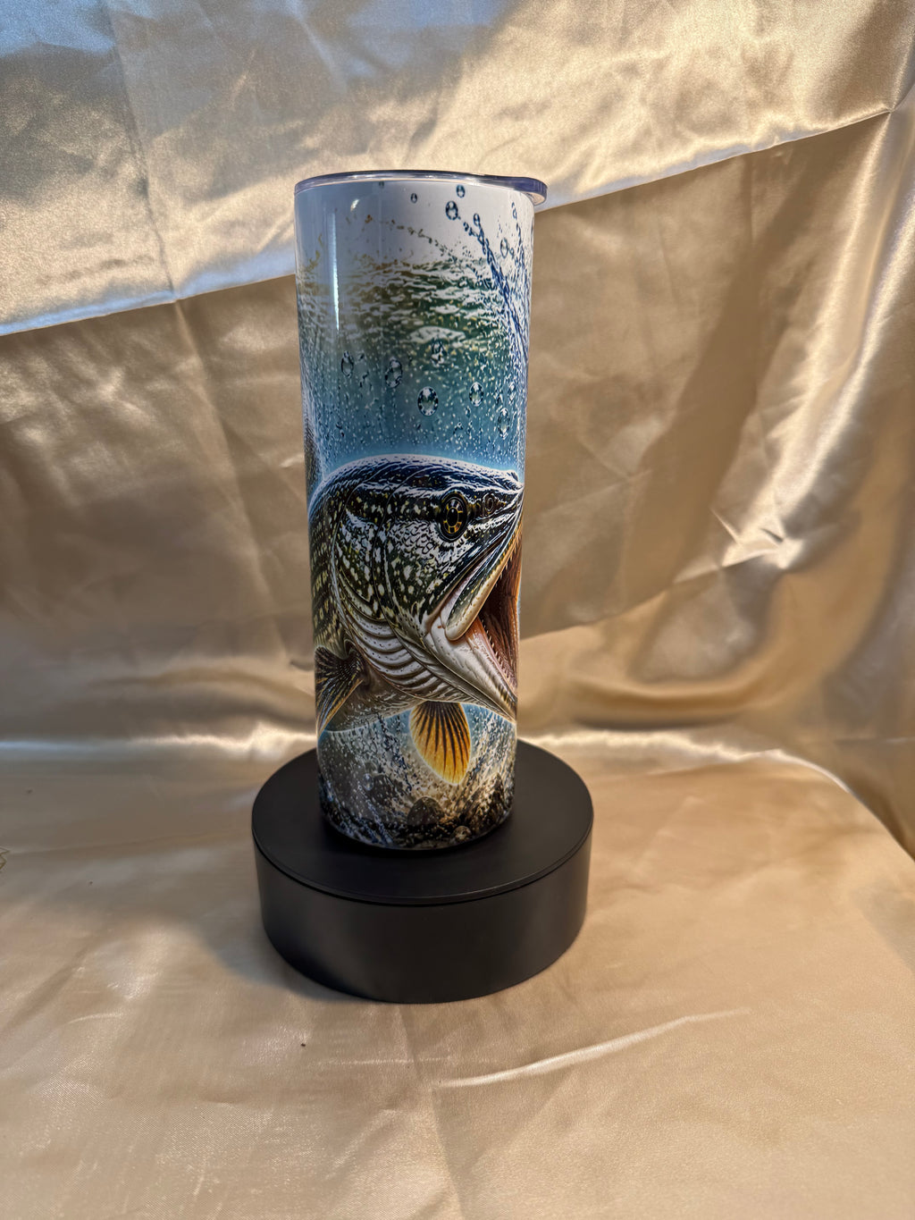 🎣 Hecht Tumbler – Edelstahl Thermobecher für Angler