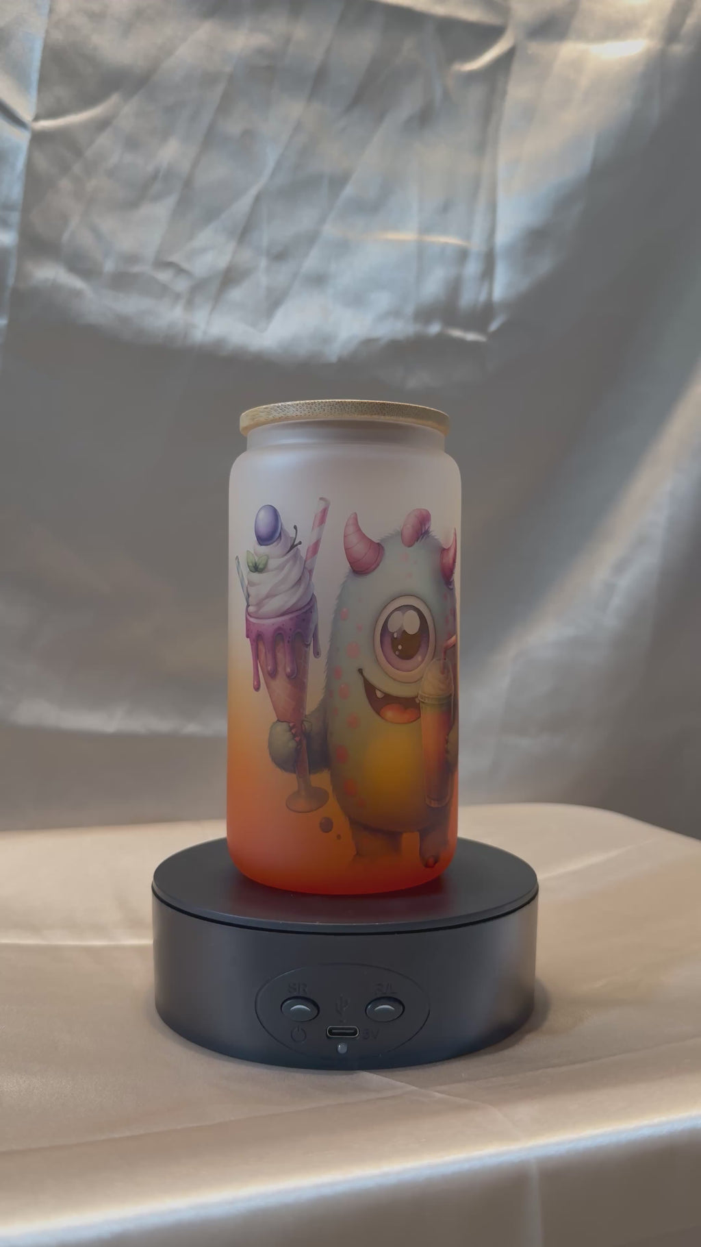 🍦 Süßes Monster Trinkglas Orange  Milchglas mit Bambusdeckel